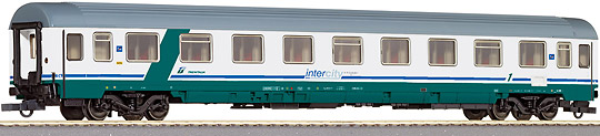 Passenger car 1st class type "Eurofima" in IC livery<br /><a href='images/pictures/Roco/45712.jpg' target='_blank'>Full size image</a>